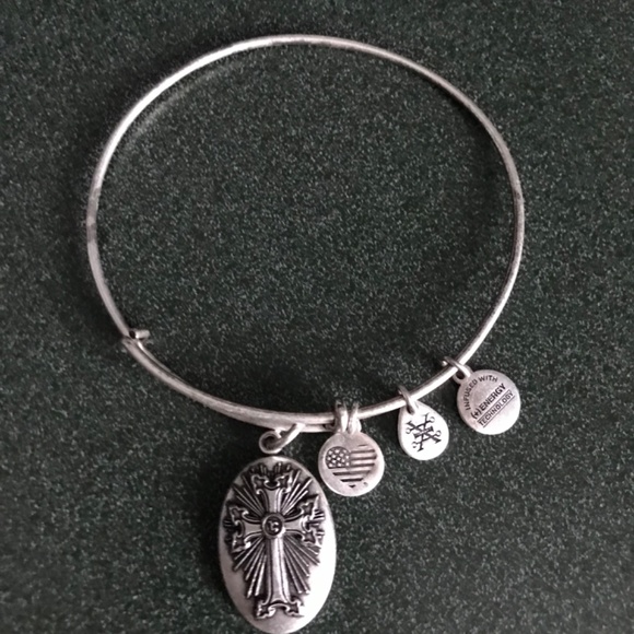 Alex and Ani Expandable Wire Bracelet Armenian Cross Charm - Picture 2 of 10